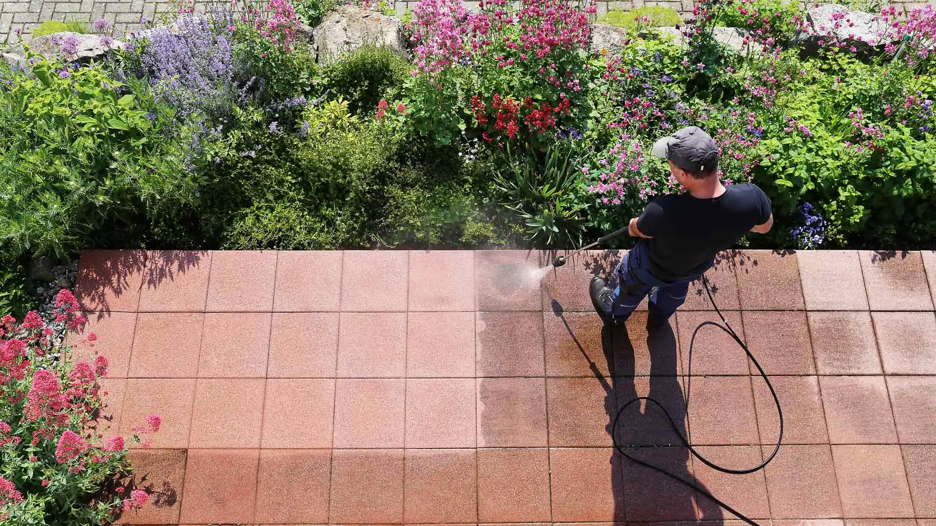 Read more about the article 4 Reasons to Have Your Hardscapes Cleaned & Sealed