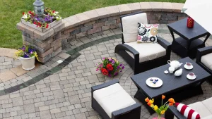 Read more about the article A Seating Wall Can Enhance the Style & Functionality of Your Outdoor Area